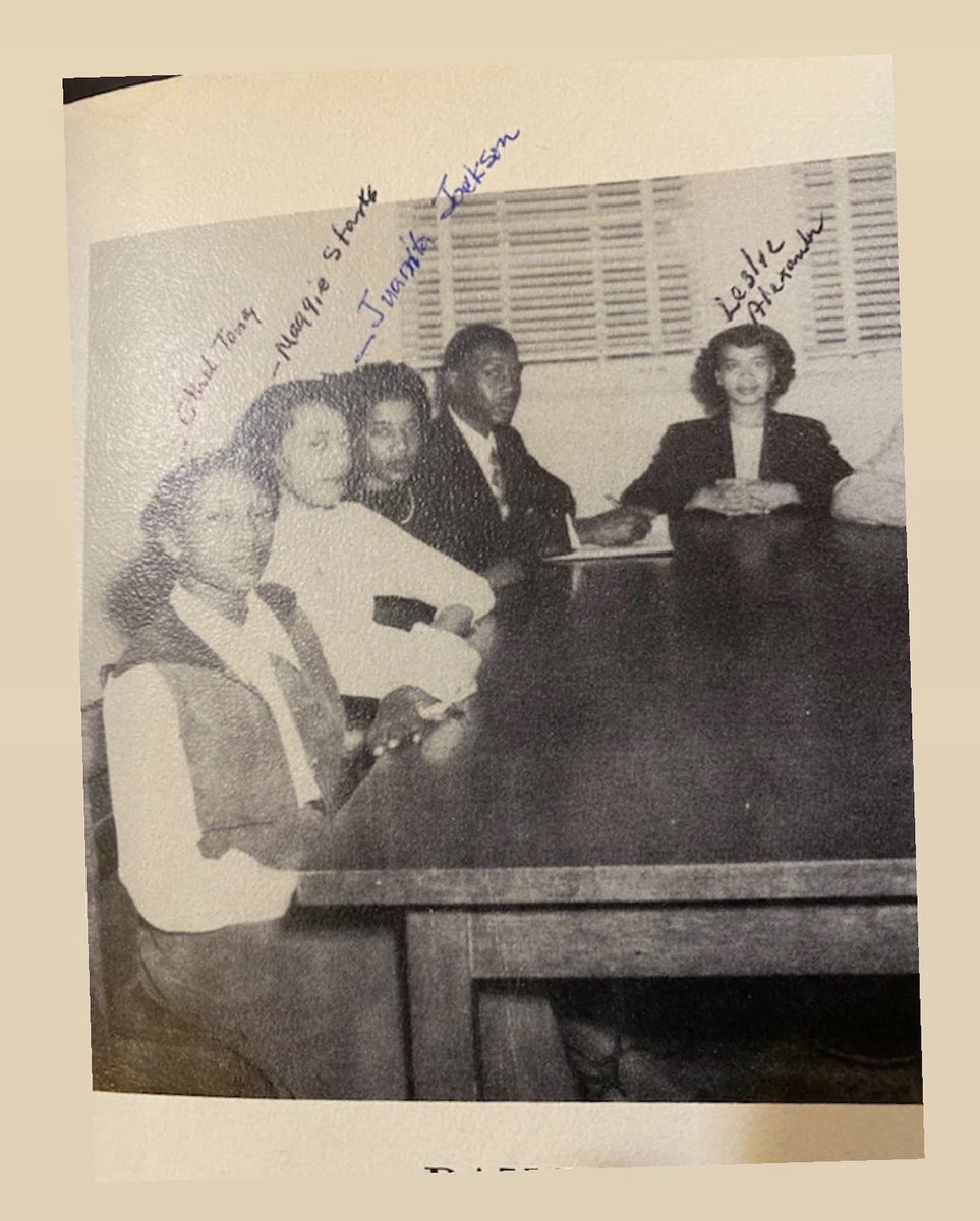 Happy Charter Day to all the sisters of the Audacious Alpha Theta Chapter of Alpha Kappa Alpha Sorority Incorporated! 💕💚 
#CharterDayApril7
#ThankfulForOur13
#TheAudaciousAlphaThetaChapter
#AlphaThetaNothingGreater 
#AKA1908