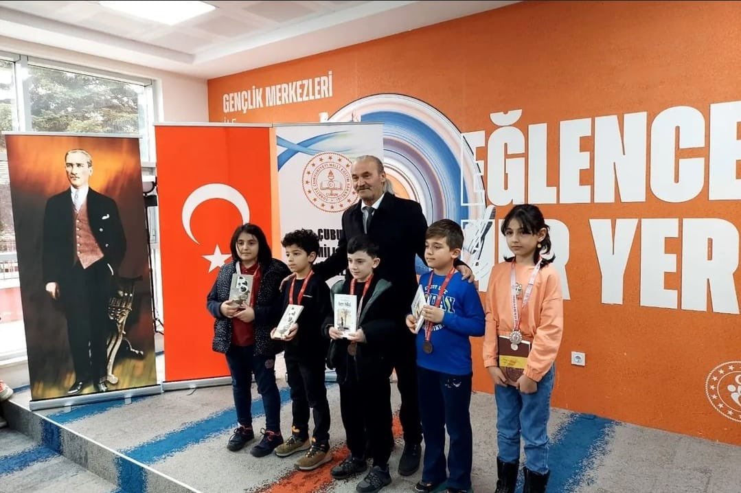 SehitTunca's tweet photo. TAZOF tarafından düzenlenen ilçemizdeki Zeka Oyunları Turnuvasında okulumuzdan 4 alanda 1.lik🏆👏🏻👏🏻👏🏻alınmıştır.Öğrenci ve öğretmenlerimizi tebrik eder 12 Mayıs Ankara finalinde başarılar dileriz  @cubukilcemem https://t.co/VH7wj9F1gM