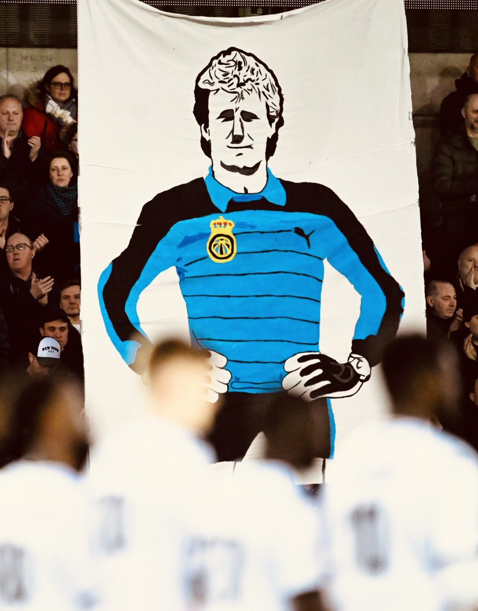 philvandewalle's tweet photo. 💙🖤🙏🏻 #birger➰ https://t.co/npEtQbbFQf
