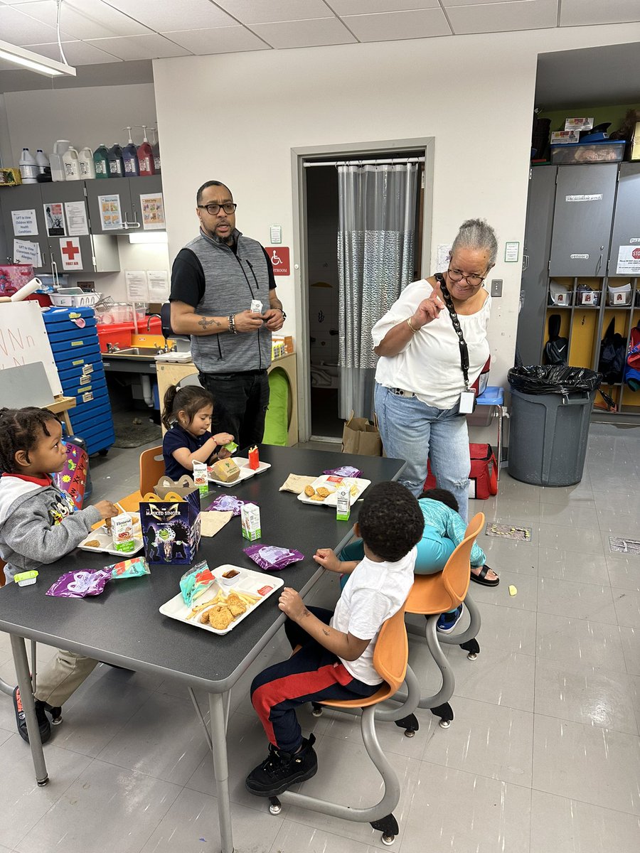 Erie Drew tweet media