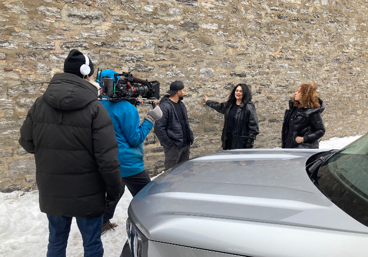 MoeSarg11's tweet image. Behind the Scenes of my Show Repossessed. Can yall guess which episode this is from? 
@MarikaGaGa
 #REPOSSESSED  also the guy next to me in pic 1 is my Director Sebastian. One of the coolest and funnest Humans to work with.