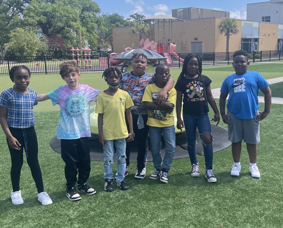 Mrs. Glover tweet media