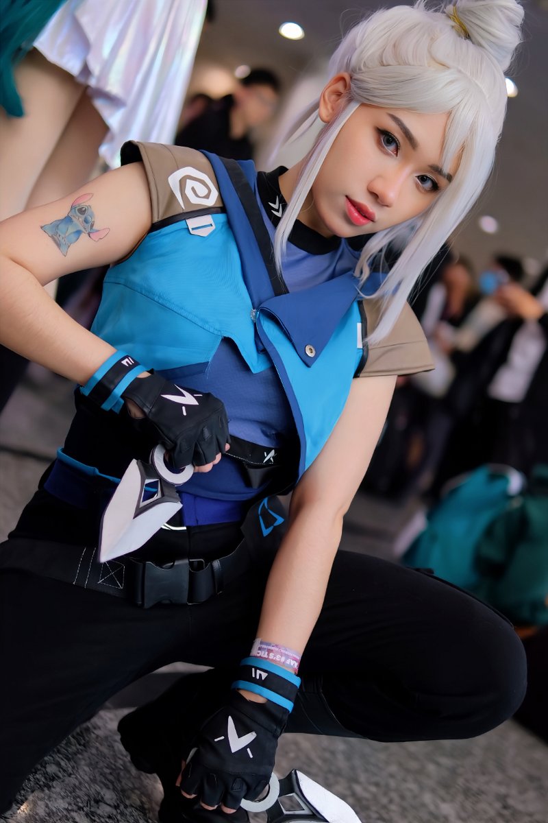 kitgatto's tweet photo. Jett on site 🔫 🌪
📸 Trần Hoàng Khải
#Kitag #TierOneVietnam #BeTrulyTopTier #TierOneEnterainment #Jett #Jettcosplay #Valorant #cosplay #コスプレ #AAF3 https://t.co/shZfoxzF1K