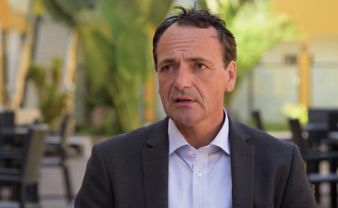 طرد السفير الألماني من أنجامينا هي رسالة #باريس التي يجب أن تستوعبها #برلين حتى وإن كان التنسيق بين الطرفين متناغم في محطات أخرى وأقصد هنا #النيجر، طرد السفير له مدلولات أمنية وإستخباراتية آكثر منها سياسية أياً كانت تبريرات السلطات التشادية وهذا ما لا تريد برلين استيعابه في