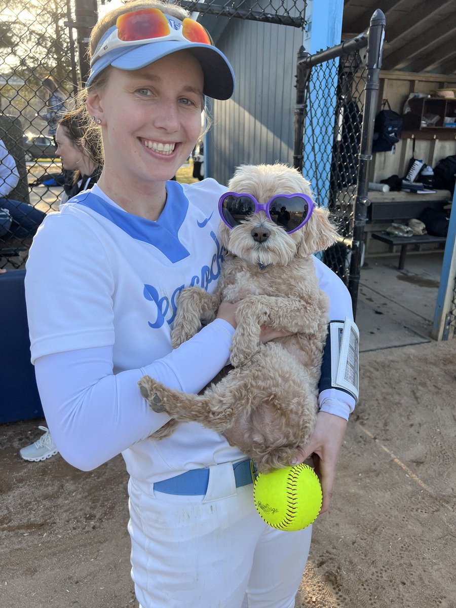 SugarSoftball's tweet photo. All is right in Fayette! 
@UIU_Softball https://t.co/FUksYsqcWt
