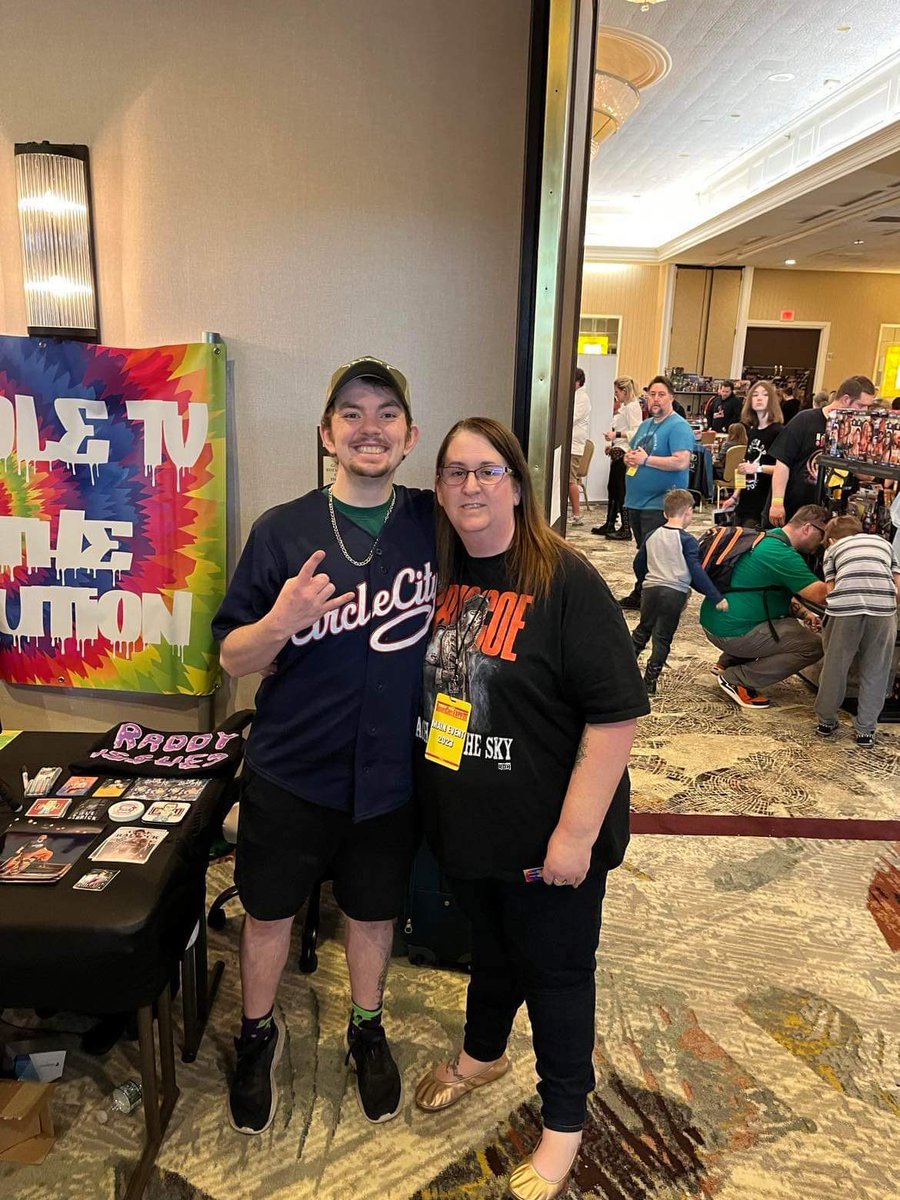 starr61001's tweet image. Ran into the Raddy Daddy @ColeRadrick at #SquaredCircleExpo Best surprise of the day! See you in Detroit ❤️🔥