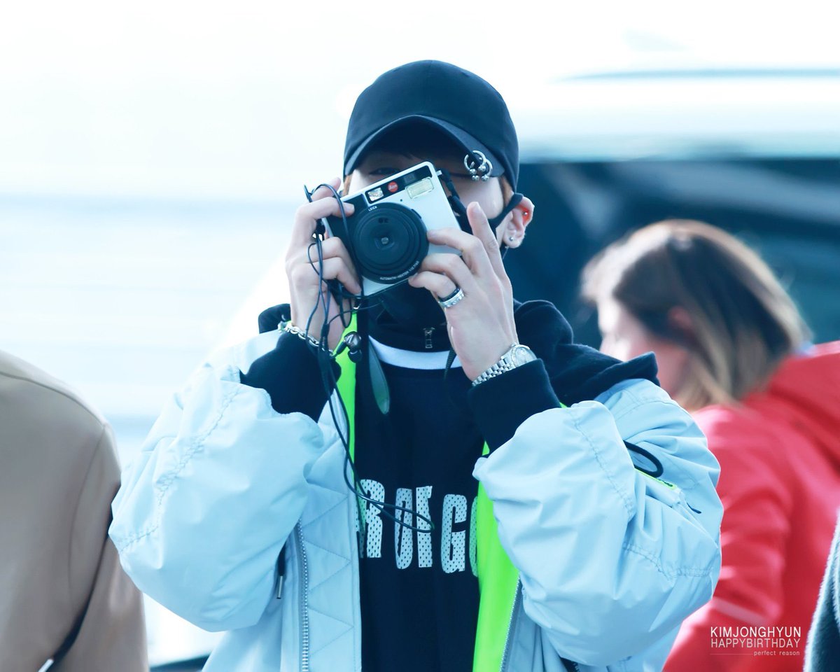 shineethinker's tweet photo. Here’s a thread of new Jonghyun content (from shawols) because it’s getting too much to keep track of https://t.co/P7sir3JRJX