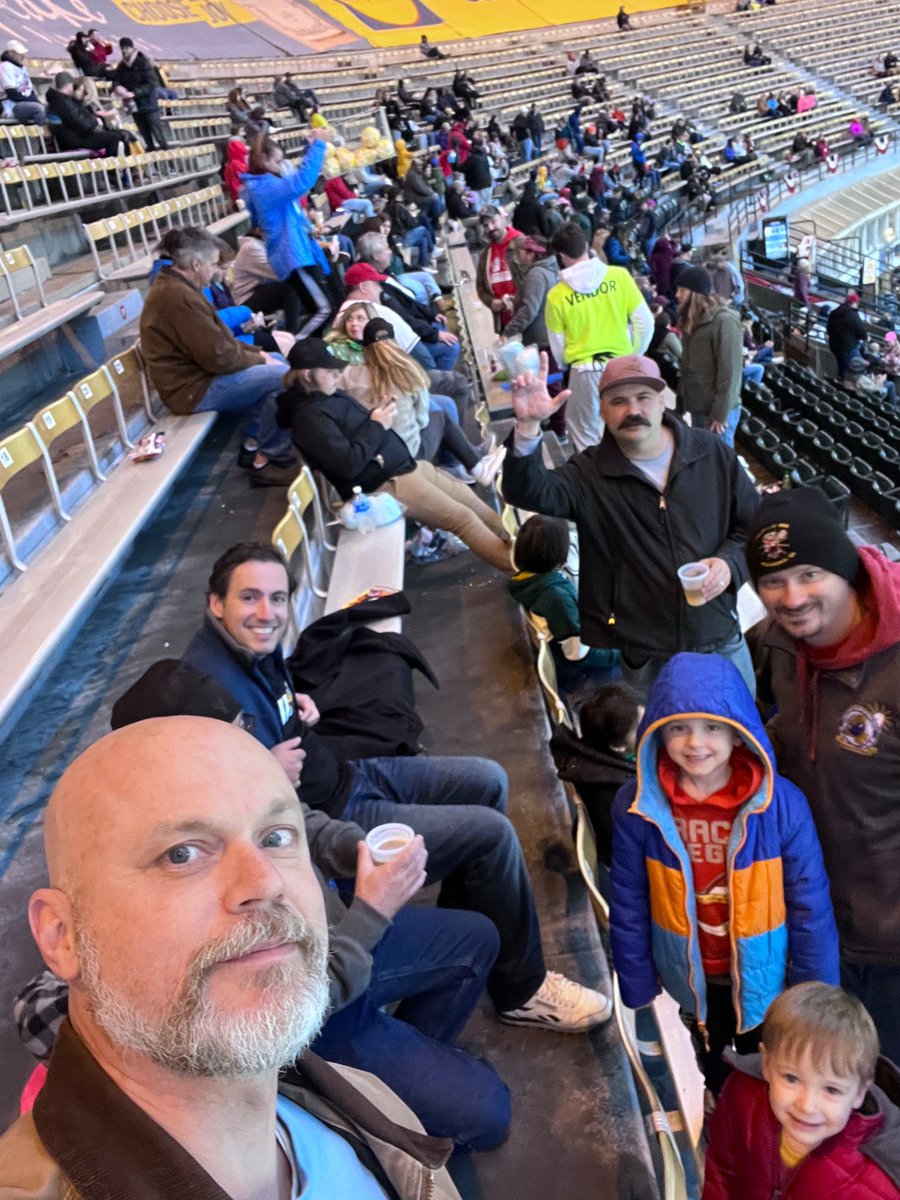 Some of the folks out this eve for the unofficial #BuildingTrades night at the @GoSquirrels Diamond before the rain out!
#webuildRVA
#RVA