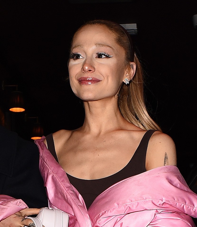 natasha biase on X: "Ariana Grande is currently too skinny. Anyone saying “all bodies are ok,” especially in an instance like this, is encouraging unhealthy behaviour. No extreme is ever safe or