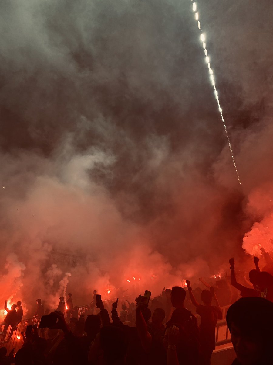 inifayes's tweet image. #PyroShow