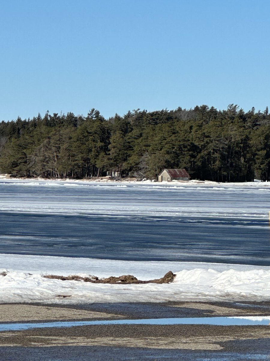 redlinevocals's tweet image. Grand Island Township was fun #roaming UP there #purefun