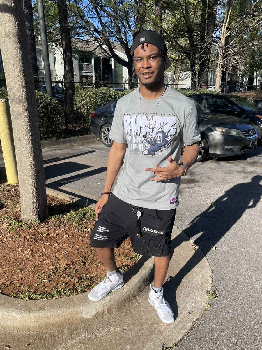 IamJavon1's tweet photo. Coachin Dese Niccas π€ , Iβm Passing Out Scholarships π£οΈποΈ #FTHCG #LongLiveDaGuyz ππ²γ½οΈπ https://t.co/VLDcQC8z0m
