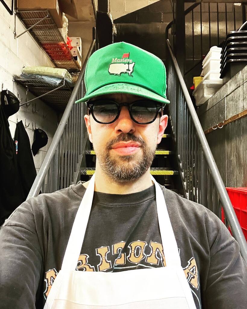 SpeedyRomeoNY's tweet photo. My dad got this at the @themasters in the 90’s when he went to the tournament. Love the fit. Leather strap on the back. ☄️🏌🏾‍♂️ https://t.co/4EF7j7zZ3t https://t.co/0iU9Yw937n