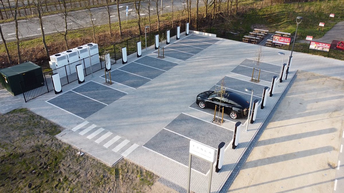 TeslaCharging's tweet photo. ⚡️Harderwijk, Netherlands is now open to all EVs. https://t.co/Ot3hMLL0te