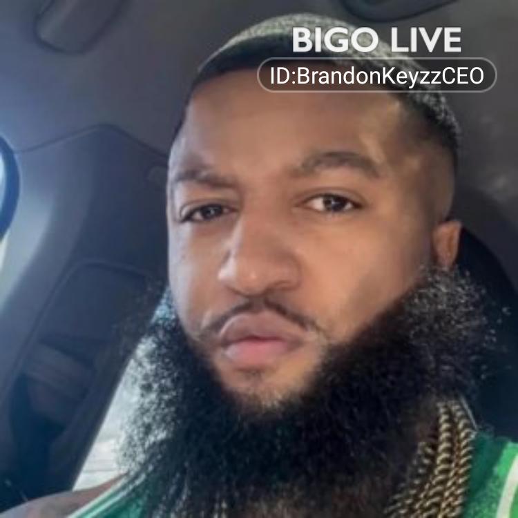 OmarPozo5's tweet photo. KEYZZ CE🏀🔑🔑🔑 ¡te invita a la fiesta! #BIGOLIVE https://t.co/EnQBMBZReb https://t.co/sNZmOgJLdJ
