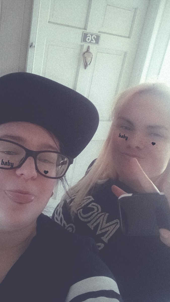 DiccWitch's tweet photo. When you make better friends than you โค๏ธ #makinfriends #newfriend #bossbitches #bossassbitches https://t.co/CIXf5TjrlH