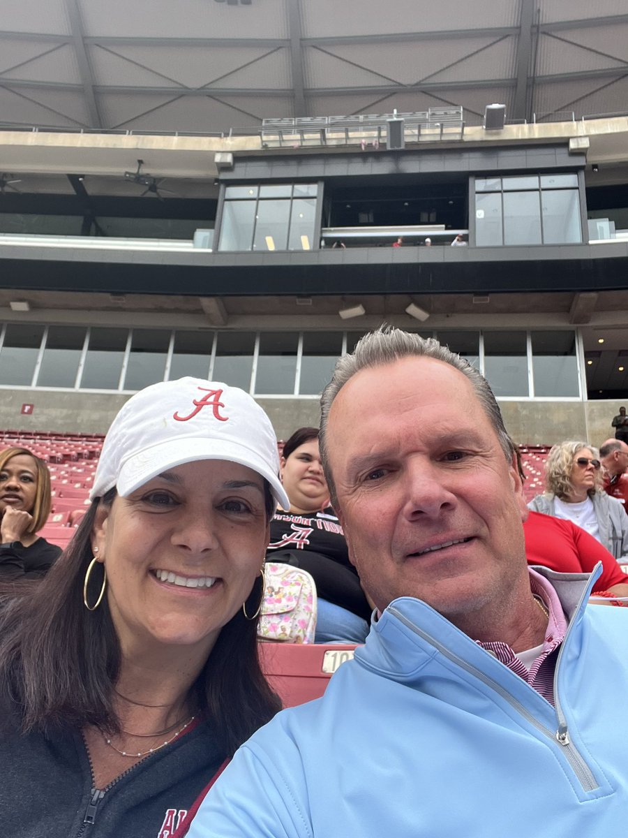 Great seeing <a href="/_dylanlonergan/">Dylan Lonergan</a> getting in some work today <a href="/AlabamaFTBL/">Alabama Football</a> <a href="/JeanLonergan1/">Jean Lonergan</a> got