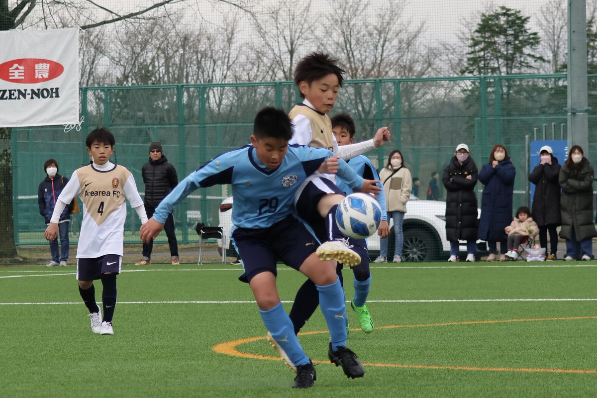 zennoh_sports's tweet photo. ⚽️JA全農杯全国小学生選抜サッカーin北海道
【1回戦】
#DOHTOJr(千歳)と #AreareaFC(苫小牧)の試合は、2-0でDOHTOJr(千歳)が勝利‼️チーム全員で士気を高めて、一丸となって闘いました👍
「ニッポンの食」パワーで がんばれ!🇯🇵
#チビリンピック #JA全農杯 #チビリンサッカー #全農 https://t.co/FRT6gzYnZ6
