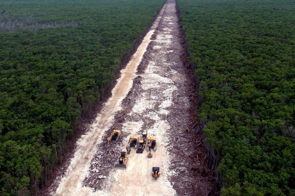 GuacamayanLeaks's tweet photo. El Tren Maya gastó el año pasado 185% más presupuesto del que le había aprobado,  63 mil 603 millones de pesos para 2022,  el gasto ascendió a 181 mil 544 millones de pesos.

#GuacamayaLeaks 
#GuacamayaNews https://t.co/FdmM7TQY0o