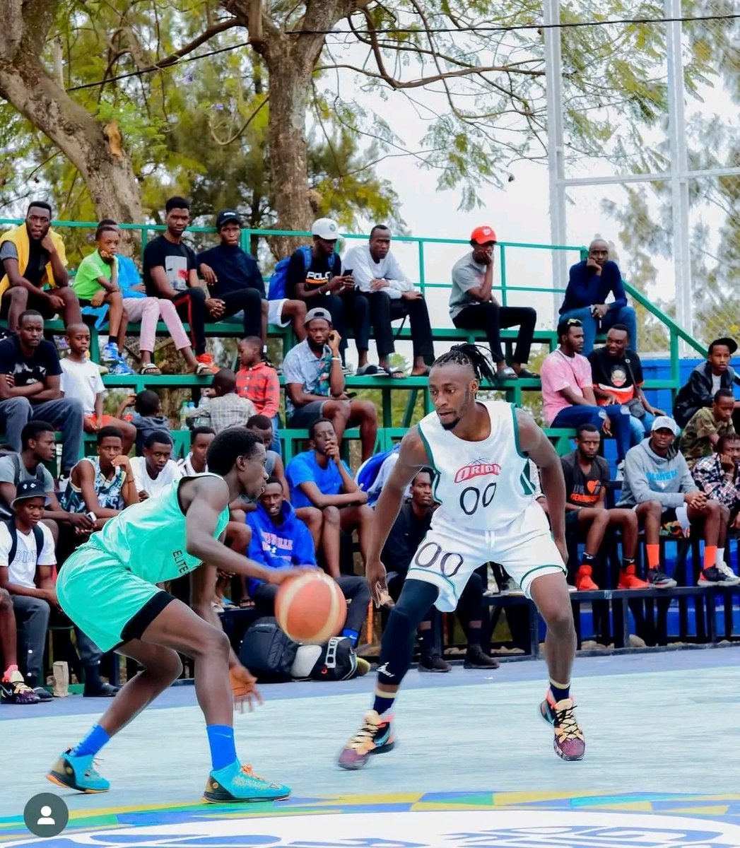 AkezaSports's tweet photo. «J’ai quitté le #Rwanda en ayant déjà résilié mon contrat qui me liait à @orionbbc.Je ne suis pas bête, je ne pouvais pas signer pour #Tigersbbc en ayant encore un autre contrat. #FortunatAmpirePirlo s’est confié à @AkezaSports
#akezasports #lesbeautesdecheznous https://t.co/H6fFNlBEur
