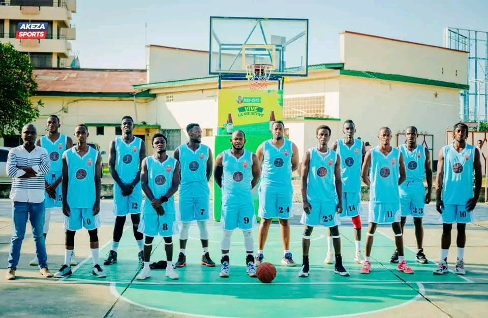 AkezaSports's tweet photo. «J’ai quitté le #Rwanda en ayant déjà résilié mon contrat qui me liait à @orionbbc.Je ne suis pas bête, je ne pouvais pas signer pour #Tigersbbc en ayant encore un autre contrat. #FortunatAmpirePirlo s’est confié à @AkezaSports
#akezasports #lesbeautesdecheznous https://t.co/H6fFNlBEur