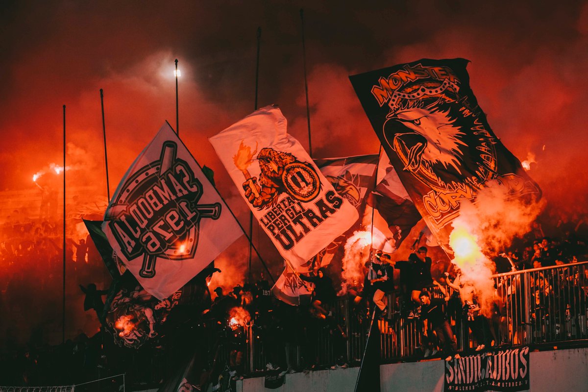BCSxPSS_1976's tweet image. #PyroShow 🔥
PSS Sleman vs Bali United | 7 April 2023

Halo @PSSleman 🫡

Kami mengucapkan terima kasih atas usaha dan dedikasi yang kalian tunjukkan sepanjang musim ini, meskipun performa kalian tidak seperti yang diharapkan. Kami tahu bahwa ini bukanlah musim yang mudah.
