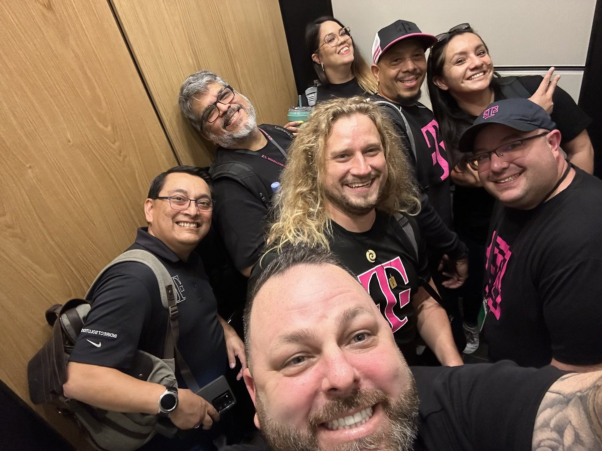 TonyCBerger's tweet photo. Good times with our Atlanta crew this week! Def locked and loaded to win!!! 🚊#SEExpress @thayesnet https://t.co/nQg5d2tPEn
