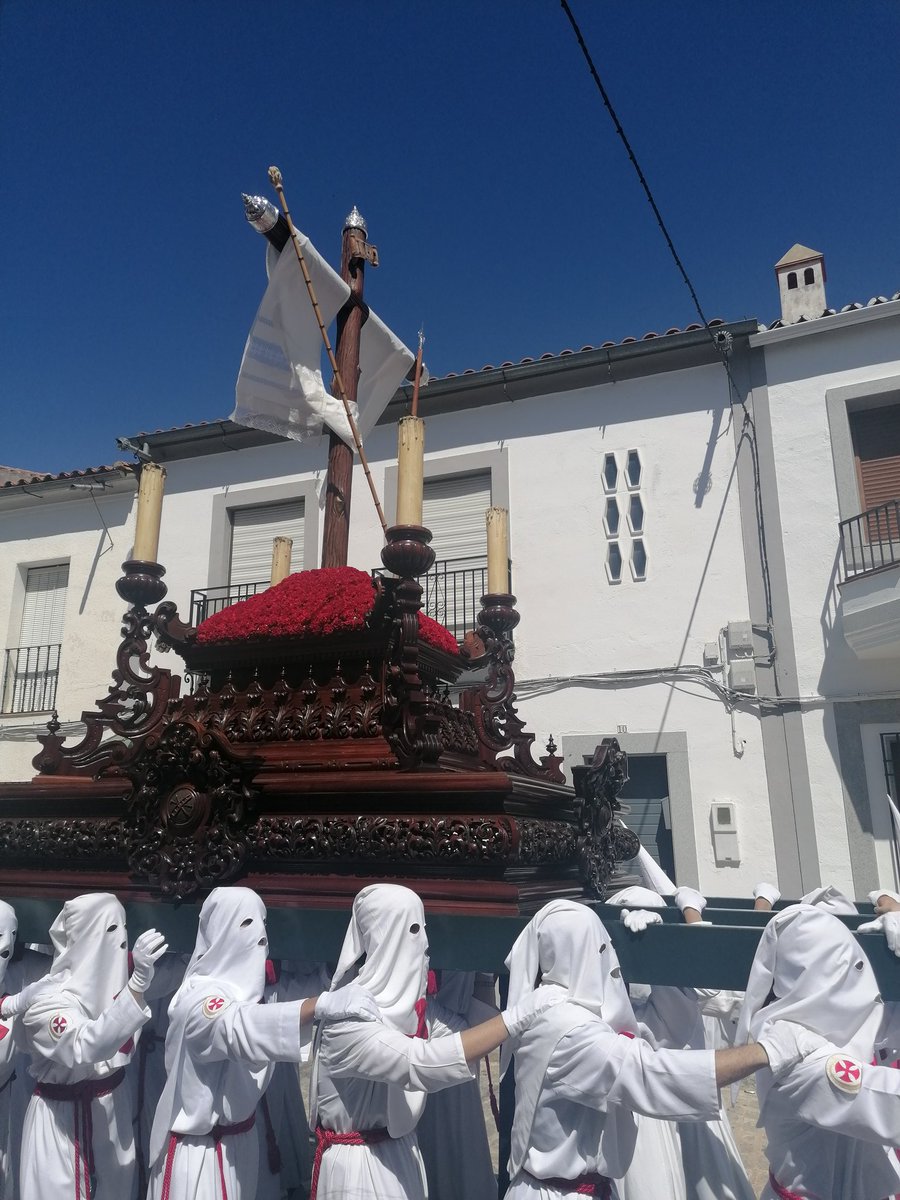 essens97's tweet photo. De procesiones https://t.co/zAwE1EO0CR