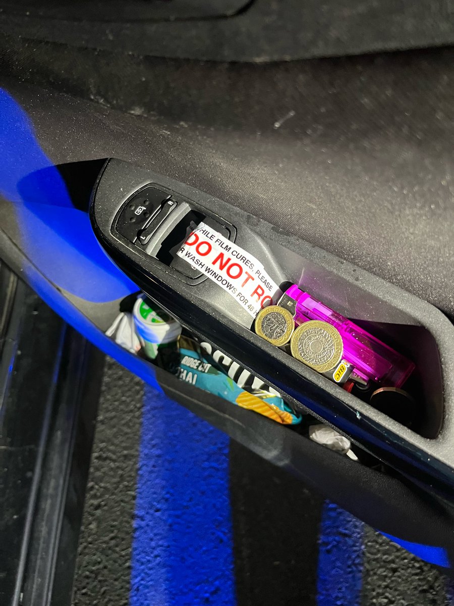 tvprp's tweet photo. “I bought the car like it”… the sticker saying they’re 48 hours old says otherwise. 5% light allowed through, legal limit is 70%. Reported for dangerous condition on the Cowley Road, Oxford #OXONRPBshift #p1514 #p5706 (and no, they hadn’t just bought the car) https://t.co/HK3zXcNJjZ