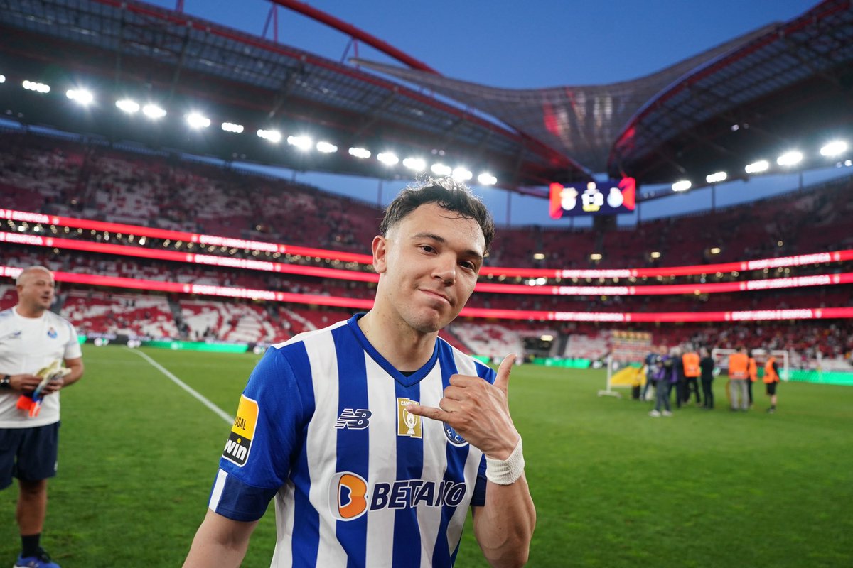 Na luta até o fim… vamos juntos dragões 🔥🐉 Grato a Deus por tudo 🙏🏻🙌🏻💙