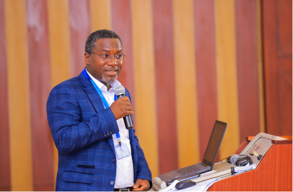 Dr Sam Awuku <a href="/ASKwaku/">S Awuku, PhD</a> asks – “What are the challenges faced by and opportunities for school leaders in implementing national curriculum at school level?” 

#AfricaEvidenceForum2023