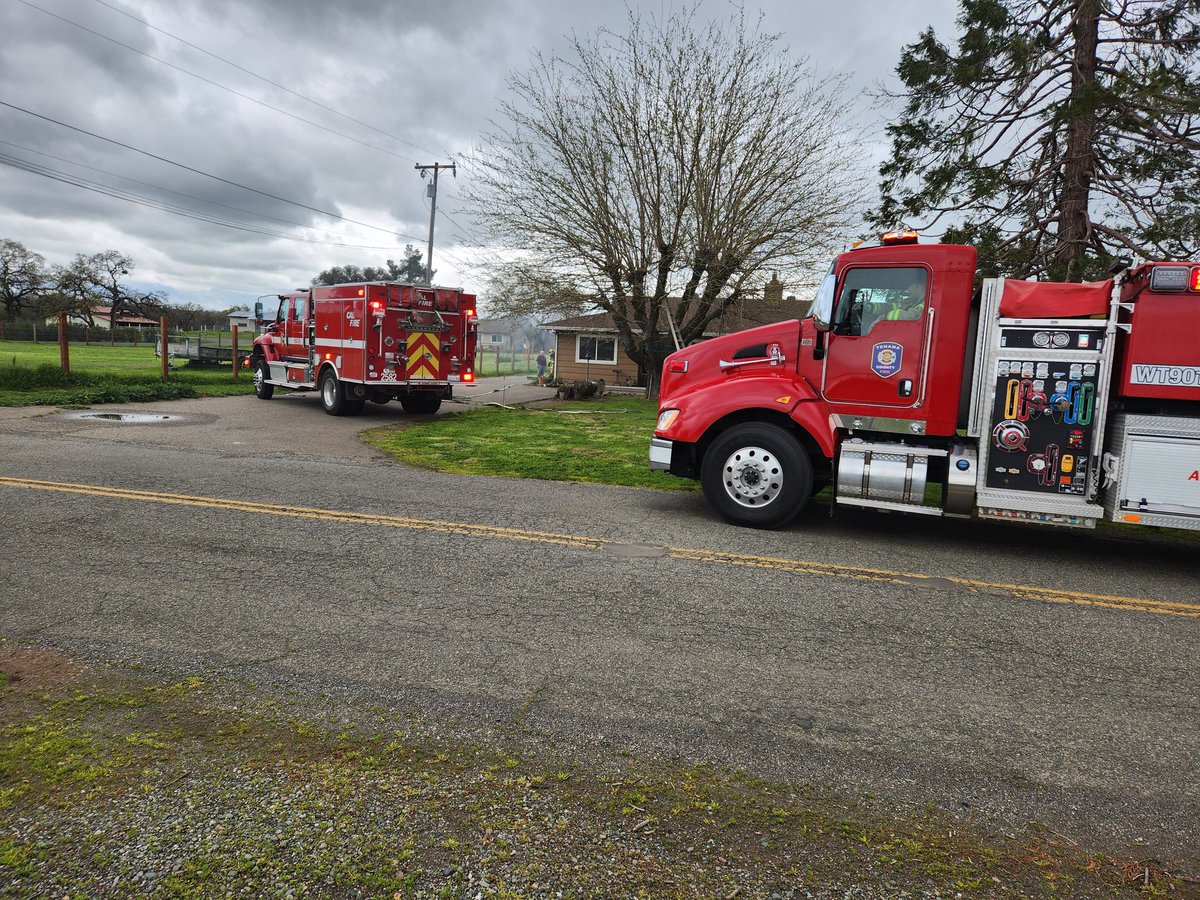 CALFIRETGU's tweet photo. Firefighters are at scene of a residential structure fire in Bend North of Red Bluff. Firefighters have knockdown on the fire. Crews will be committed 1 to 2 hrs with mop up.  #BendFire #CALFIRETGU2023 https://t.co/O4LOENrDMB