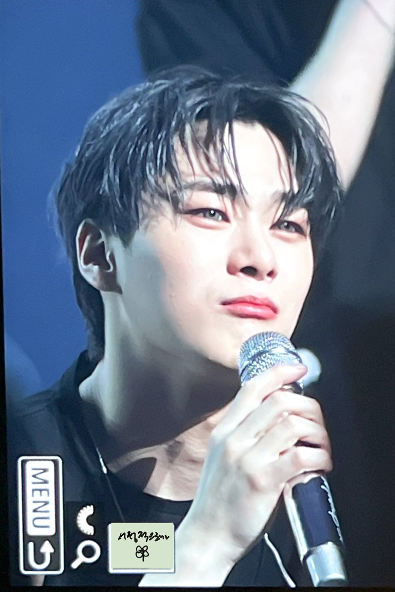 SaidLyrically's tweet image. 230318 문빈 산하 팬콘 

오구 울지마세용

#2023_MOONBIN_SANHA_FANCON #DIFFUSION 
#ASTRO #아스트로 #MOONBIN #문빈