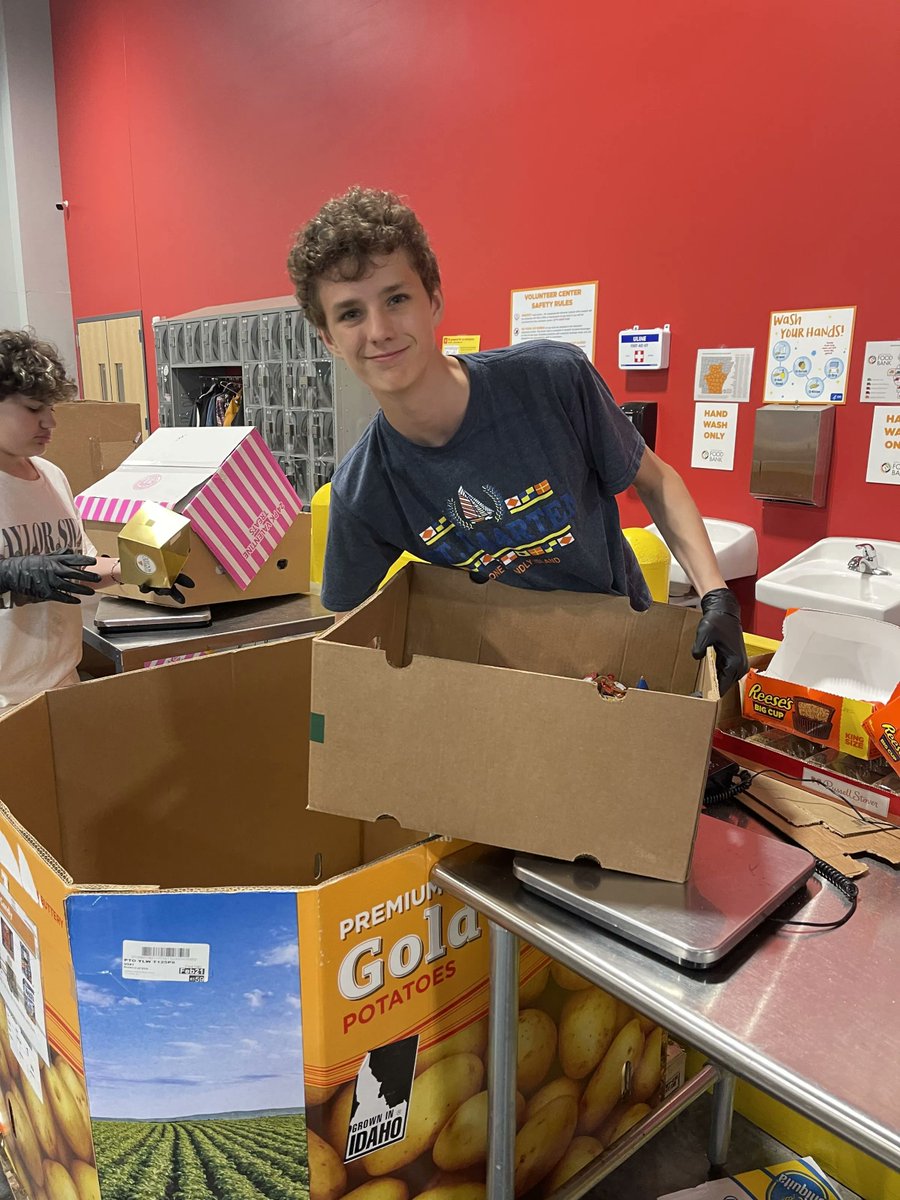 AnthonySchool's tweet photo. @ARFoodbank Project! Ms. Caig was proud to take our newly inducted National Junior Honor Society 7th grade students to the Arkansas Foodbank yesterday. Students packed assorted boxes of food that will be used to meet the needs of our community. #TAScommunity https://t.co/ERpnutRyrG