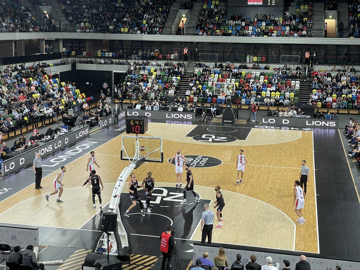 tunde akinbode tweet media