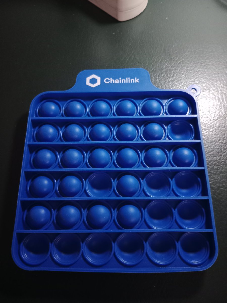 OriojasP's tweet photo. Para manejar la ansiedad cuendo el código no compila bien o se demoran las transacciones :D #ChainlinkBootcamp2023 https://t.co/5UVrRP3nKG