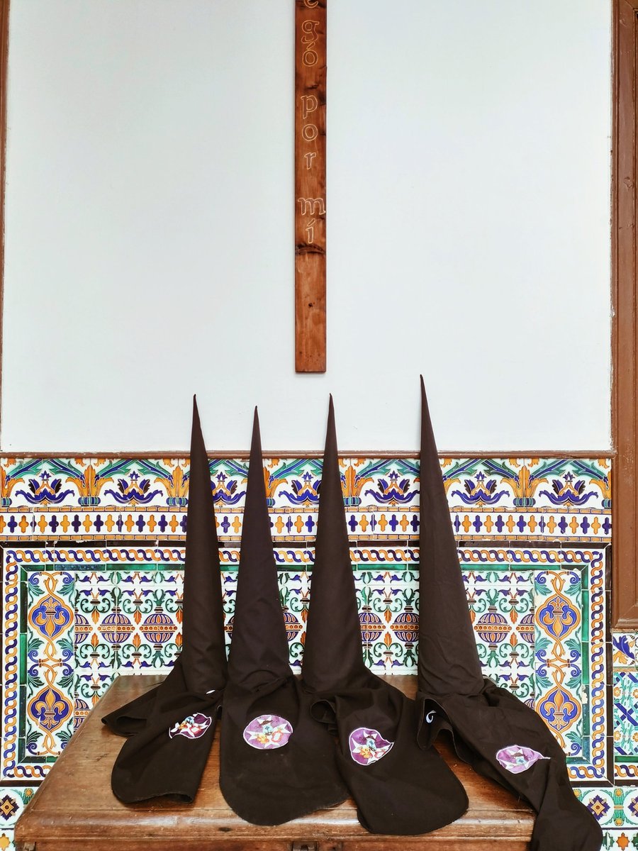 Isabel_Fdez_'s tweet photo. Siempre volvemos cada viernes santo.
#SSantaSevilla23 https://t.co/1tn1JLhJTo