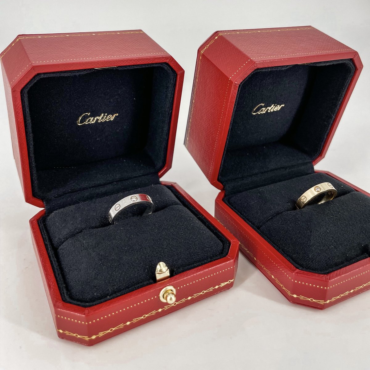 ClotheshorseA's tweet image. Silver + Gold Cartier Love Rings 🫶🏻😍 Now available at the link in our bio! 
.
.
.
.
.
#loveband #lovering #cartier #cartierlove #cartierlovebracelet #lovebracelet #cartierring #cartierbracelet #goldcartier #silvercartier #newcartier #jewelry #cartierstore #goldjewelry #silverj