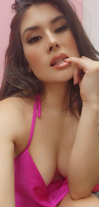 Arabella Cruz’s pics and videos