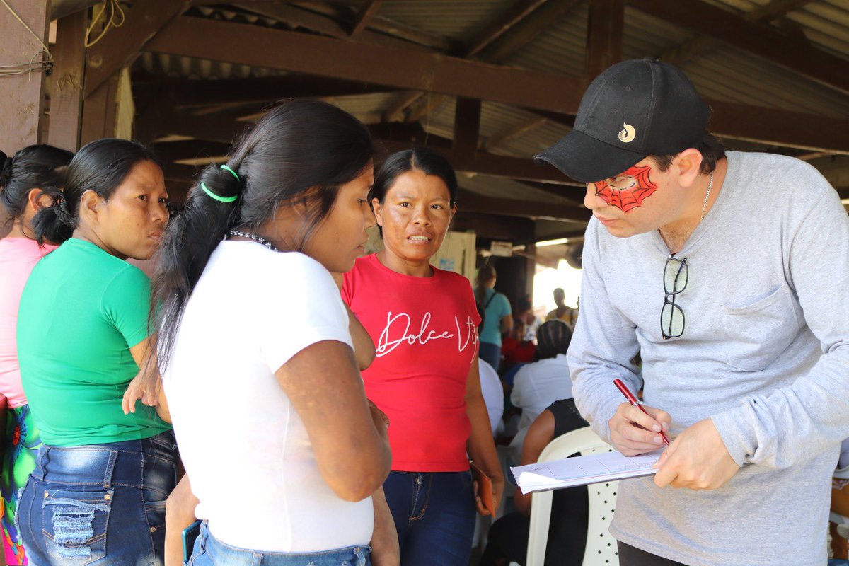 GotaPais's tweet photo. 👨🏾‍⚕️El pasado domingo 19 de marzo se llevó a cabo la segunda brigada de salud en el municipio de Bahía Solano en el Chocó, junto a @ArmadaColombia #ColombiaSolidaria #FundaciónAlianzaSolidaria @ICBFColombia y @AlcaldiaBahia https://t.co/qMlnsGs7iu