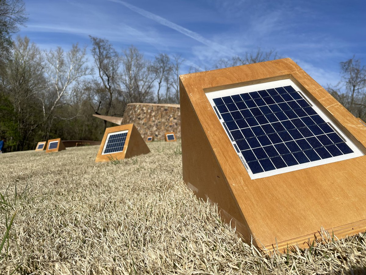 CraigColorusso's tweet image. Sun Boxes at @crystalbridges for First Friday. Next to the Skyspace.