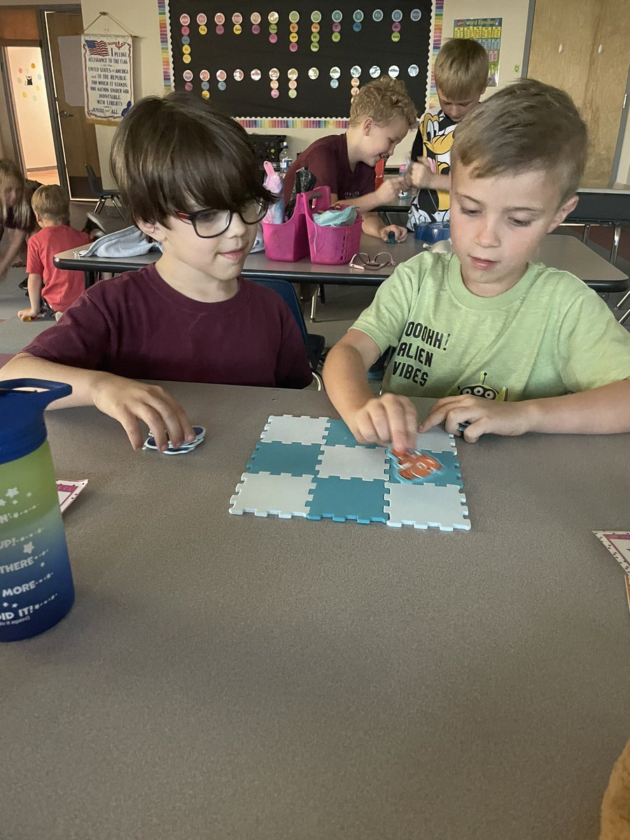 Disney fun for Disney dress down day! Thanks <a href="/PrycelessAP/">Alicia Pryce</a> for participating in pin the nose on Olaf! ⛄️