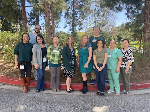 HLA_UC_LA's tweet photo. Team Immunogenetics - here to support organ donations for #greenshirtday 🍀 🧬#HLAmatchmakers #transplantation #organdonation #immunology https://t.co/jZ3Q7q7uf5