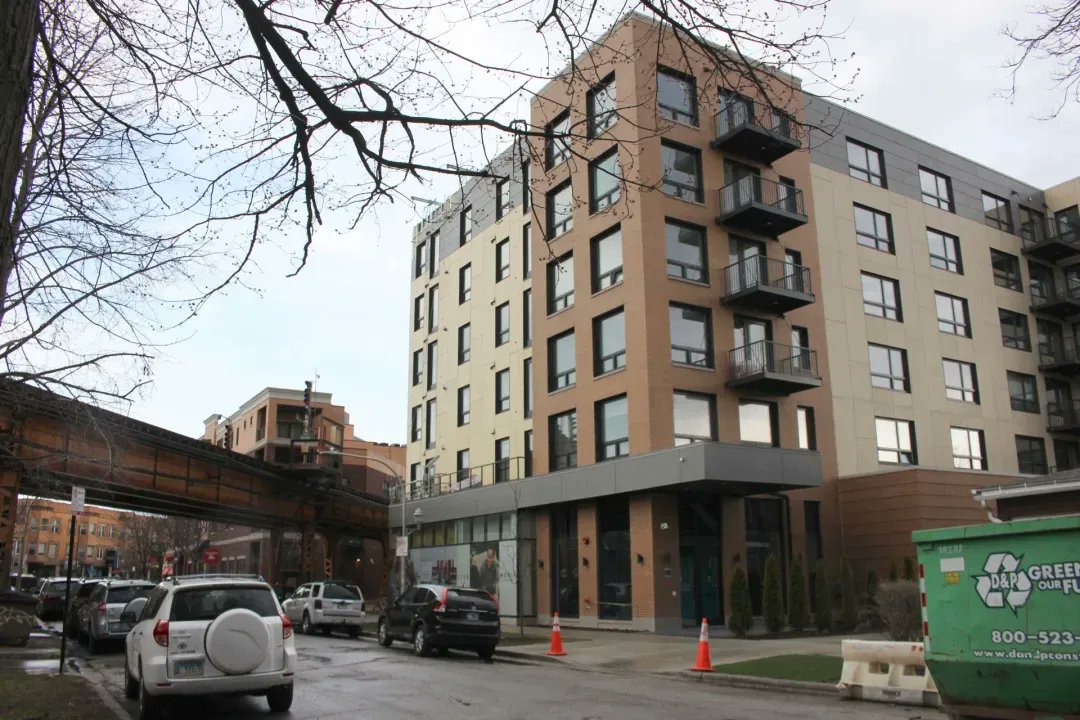 Block Club Chicago on Twitter "A 100unit building went up near the