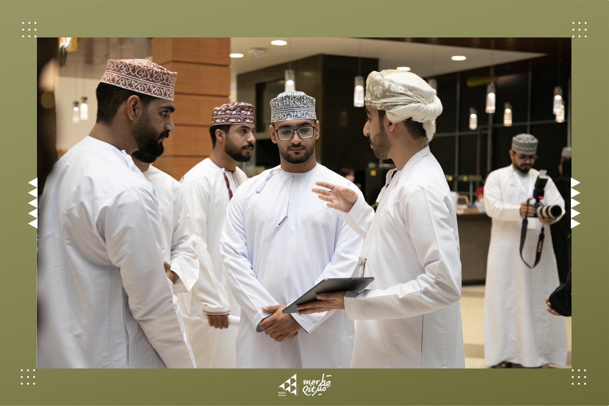 Qitmeer_om's tweet photo. مقتطفات من اليوم الأول🌟’

#شركة_عن_شركة_تفرق 
#إنجاز_عمان #برنامج_الشركة
@injaz_oman @qitmeer_om https://t.co/9Ach7TyOX8