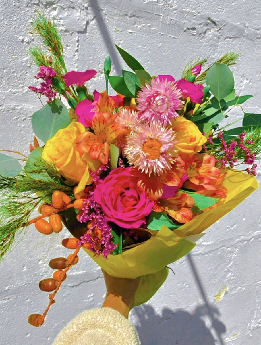 “Whoever said orange was the new pink was seriously disturbed.” - Elle Woods 💓