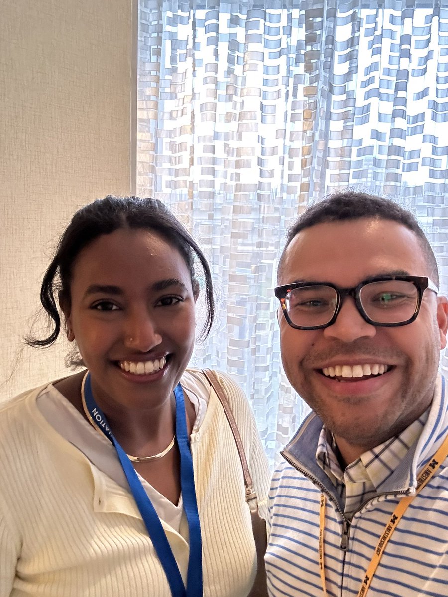 So amazing to meet one of our phenomenal incoming interns @kebede_hana at #SNMA! The future of @UMichAnesthesia is 🤩🤩🤩