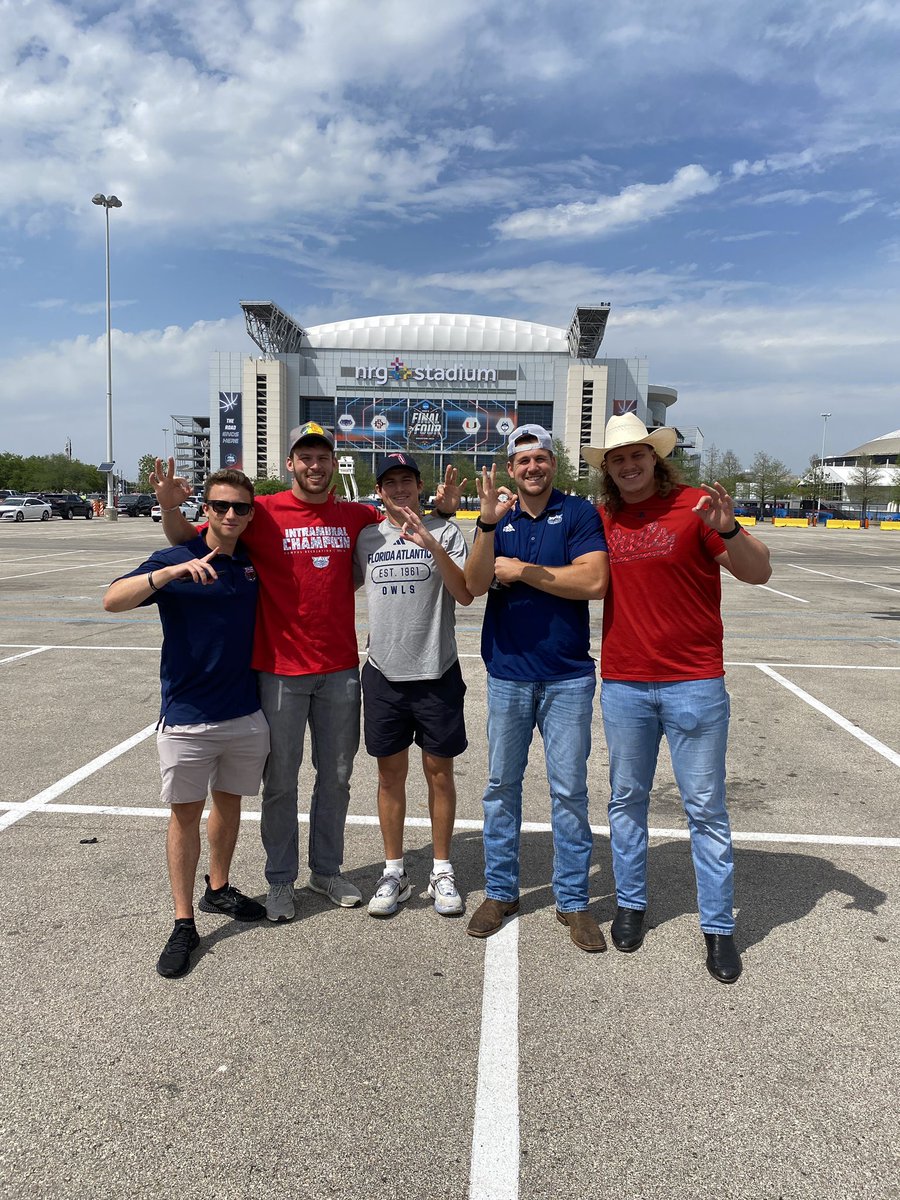 Bordner42's tweet image. Houston, we got a problem 🦉 #FinalFour2023