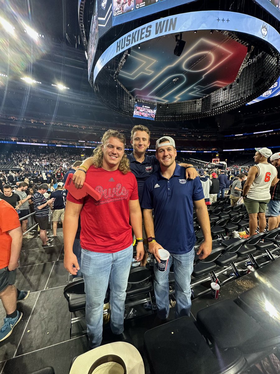 Bordner42's tweet image. Houston, we got a problem 🦉 #FinalFour2023