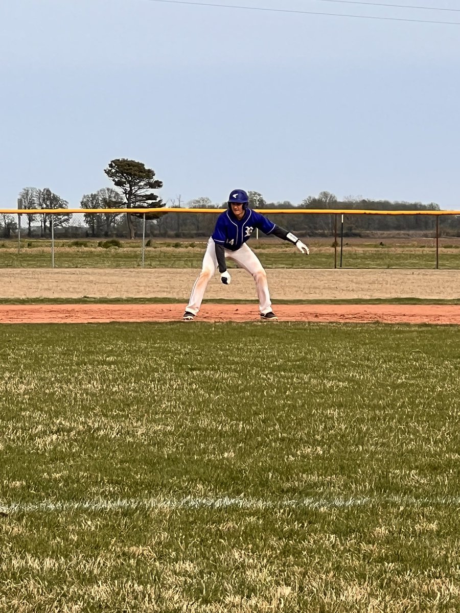 AshtonS1715's tweet photo. Had some fun today! #athlete #springfitness https://t.co/5mEr09UbP8